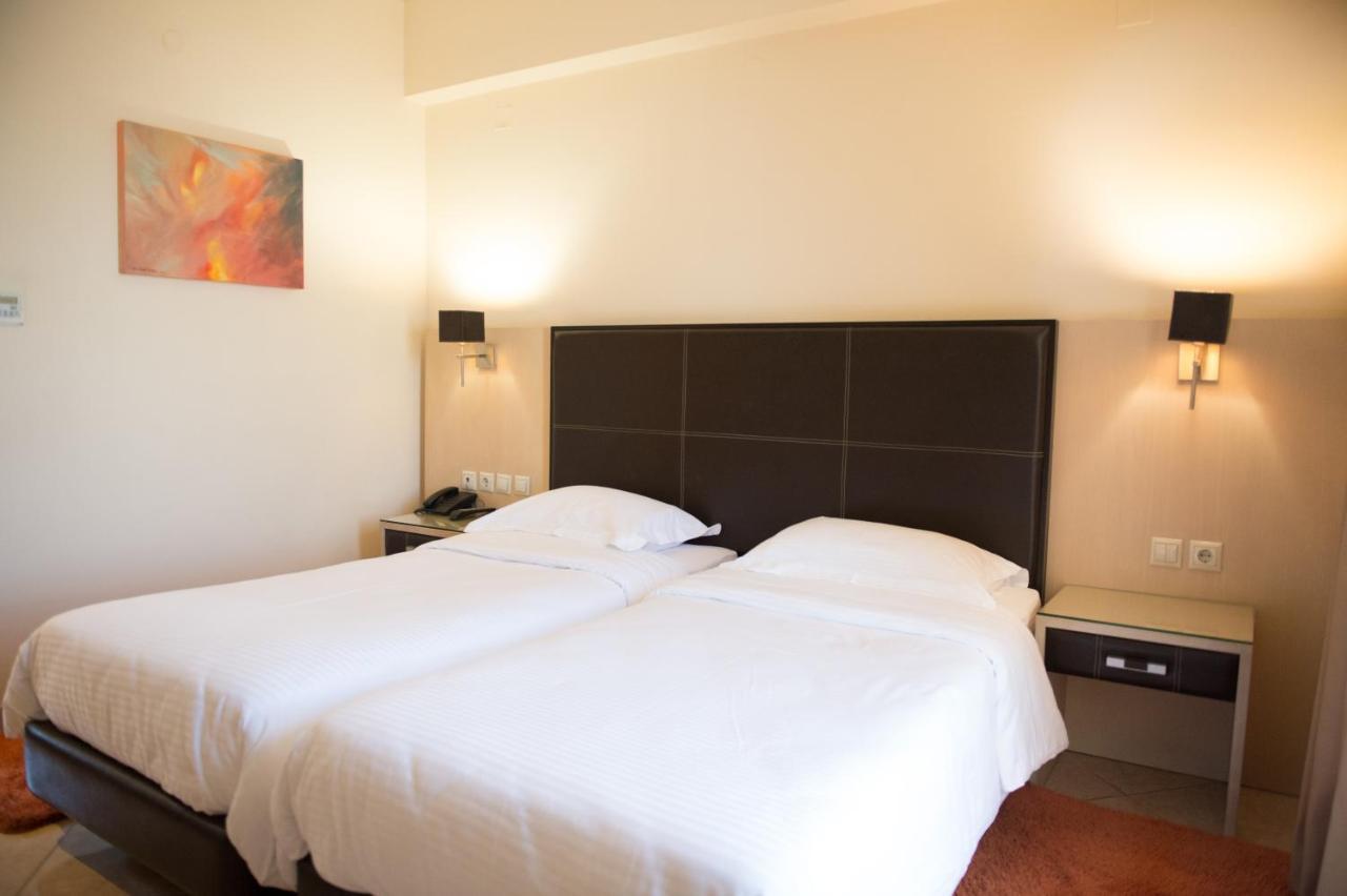 Premier Agrinio Heart Hotel Exterior photo